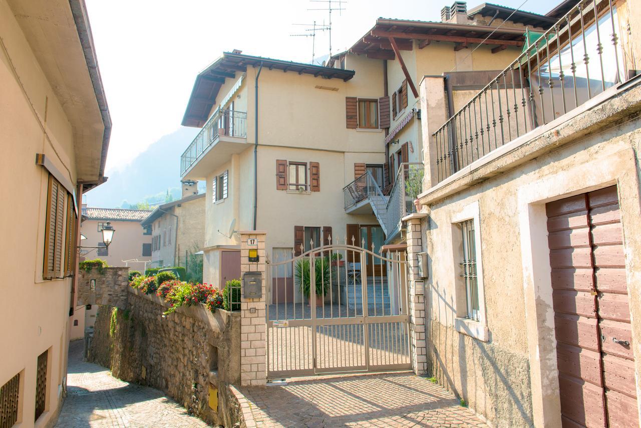 Casa Del Borgo Vesio Apartman Tremosine Kültér fotó